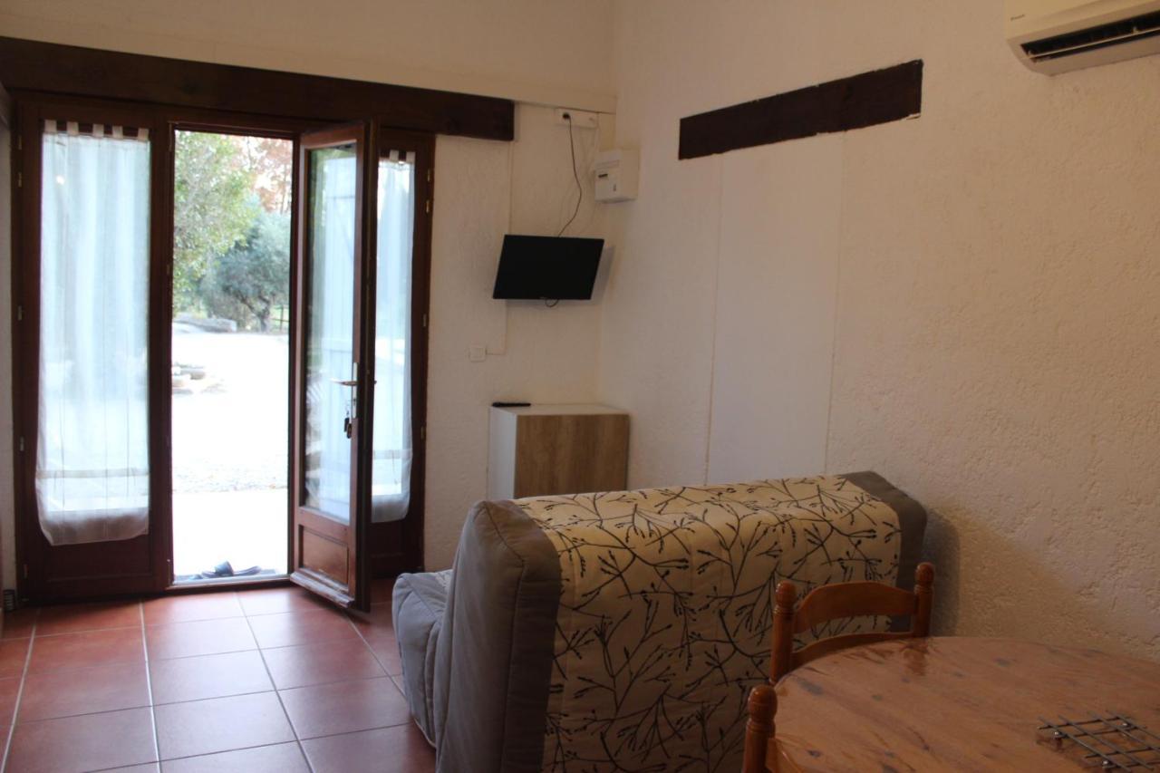 Mas Des Oliviers Apartment Saint-Esteve  ภายนอก รูปภาพ